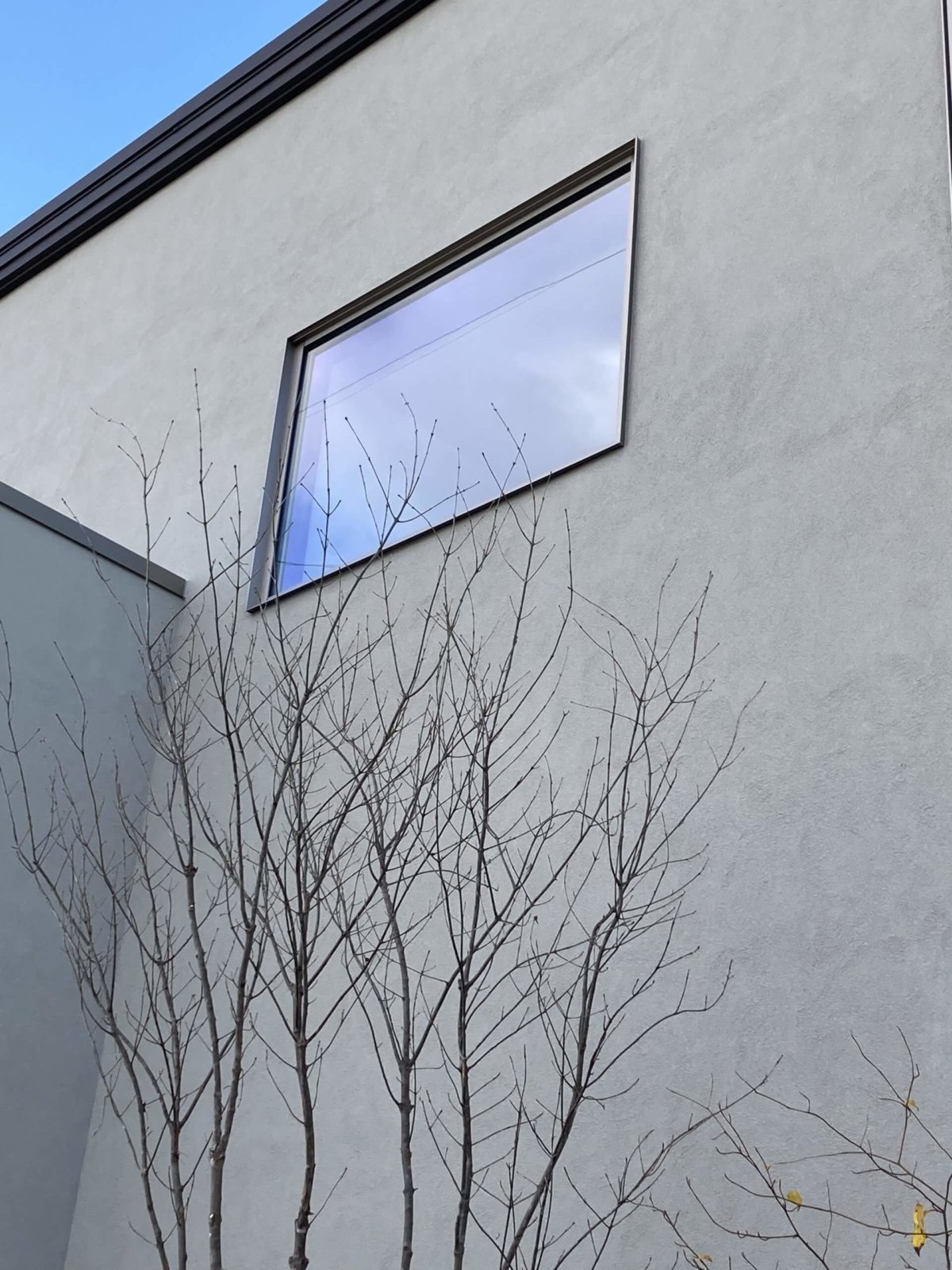 施工事例 グレーの外壁でおしゃれな家に 人気のグレー グレージュカラーおすすめ3色を施工写真でご紹介 注文住宅の塗り壁